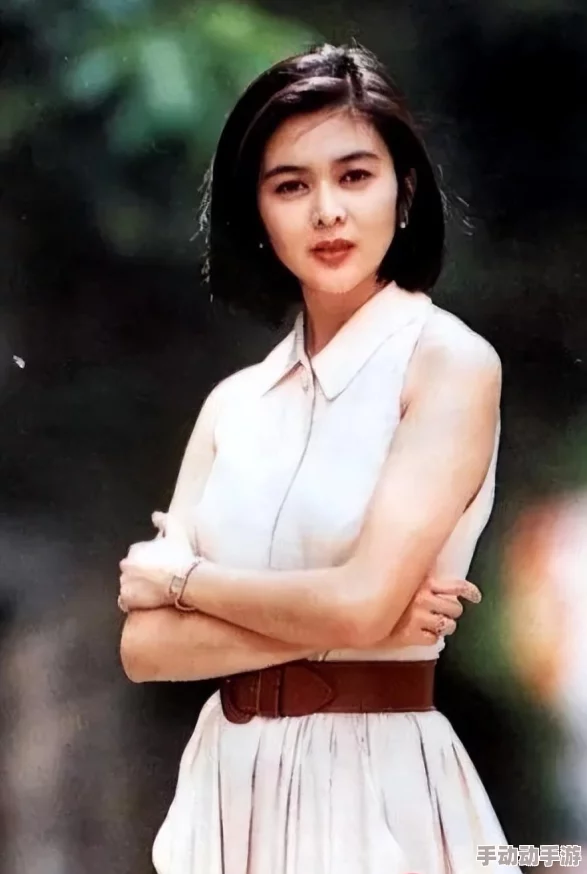 女神被成了精盆,近日该事件引发热议,网友纷纷讨论其背后的故事与影响 女神被成了精盆,近日该事件引发热议,网友纷纷讨论其背后的故事与影响