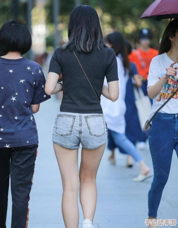 探索性欧美视频中的另类风格与DHBBW文化的独特魅力