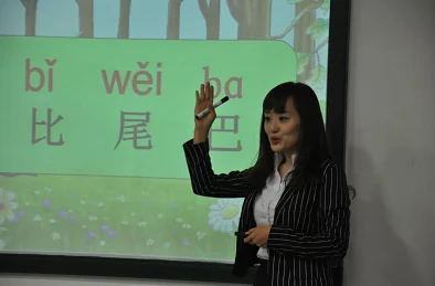 在激情与深度交织的瞬间,感受那份无法言喻的快感与停顿之间的微妙平衡 在激情与深度交织的瞬间,感受那份无法言喻的快感与停顿之间的微妙平衡