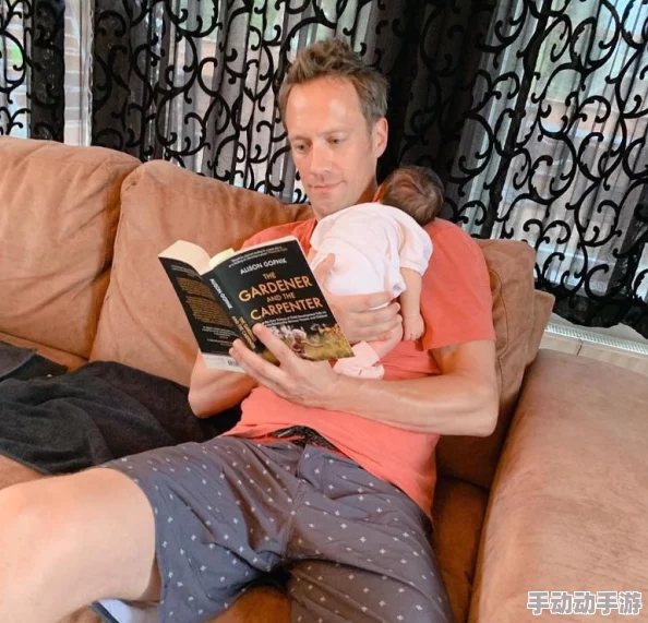 厨房喂奶乳hh：探索现代家庭中温馨与实用并存的育儿新方式，打造舒适亲子时光