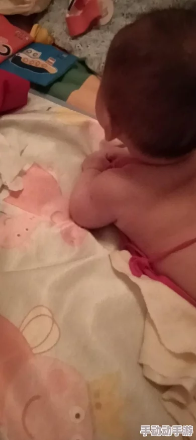 厨房喂奶乳hh：探索现代家庭中温馨与实用并存的育儿新方式，打造舒适亲子时光