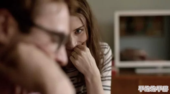 探索欧美极品视频中的激情瞬间，感受无与伦比的视觉盛宴与情感交融之旅