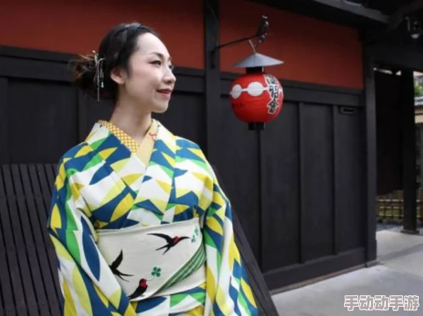 探索日本美女日批文化：从传统美学到现代潮流的独特魅力与影响