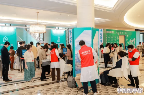 山东浩浩狂草健身教练近期推出全新健身课程，吸引众多学员参与，提升健康生活方式