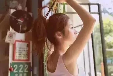 探索成年美女黄网站小视频的魅力与多样性，感受视觉盛宴带来的独特体验