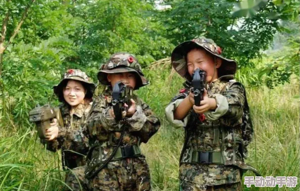 国产户外野战AAAAAAA：全新装备震撼发布，挑战极限体验引发热议！