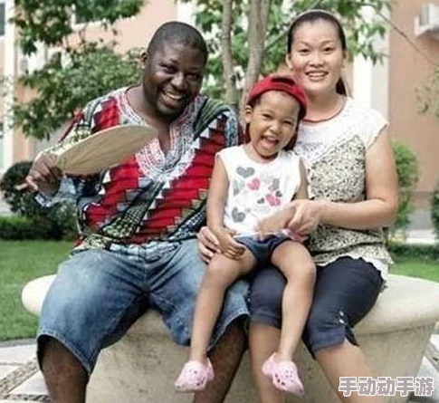 探索亚洲亚裔与黑人文化交融的精彩视频，展现多元化的美丽与故事