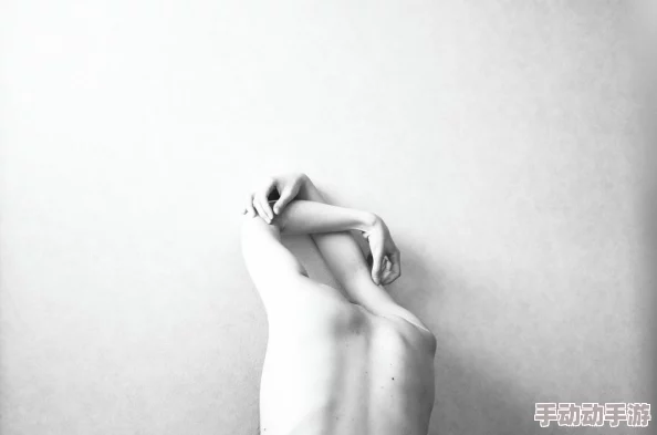 探索137日本肉体摄影一级：艺术与性感的完美结合，揭示身体之美的独特视角与深层次内涵