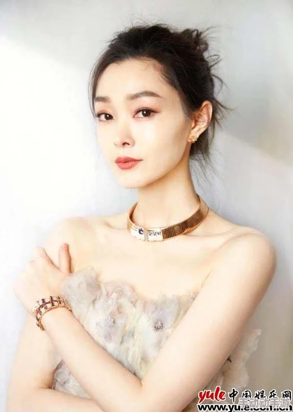 五月媚婷:惊艳全场的时尚盛典,明星云集引发热议,谁将成为本季最受欢迎的风格代言人? 五月媚婷:惊艳全场的时尚盛典,明星云集引发热议,谁将成为本季最受欢迎的风格代言人?