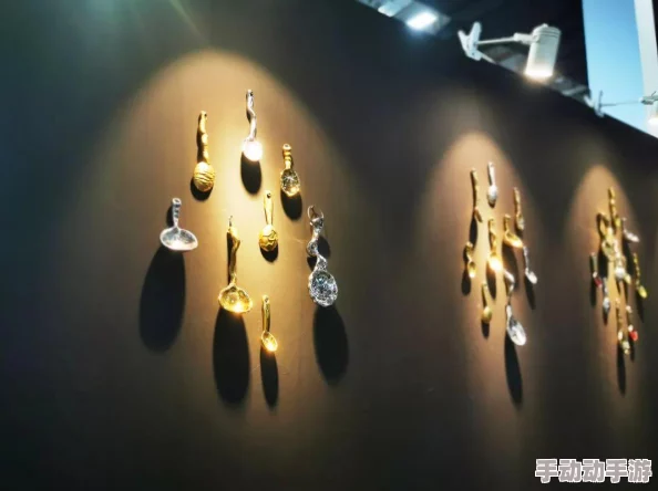 GOGOGO大但拜开艺术风格＂：这是一种融合了现代与传统元素的独特艺术表现形式，旨在激发观众对创作自由和多样性的思考