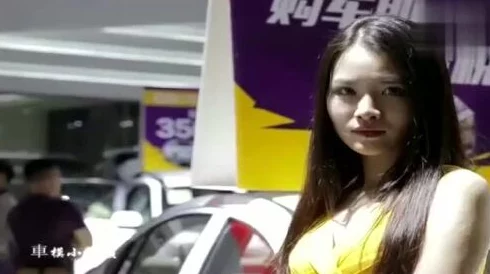 国产模特福利视频在线：最新动态分享，精彩内容不断更新，带你领略模特行业的魅力与风采