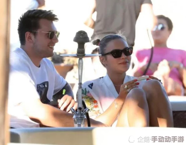 借种h向雾手酸：最新动态揭示该领域的研究进展与市场反应，引发广泛关注与讨论