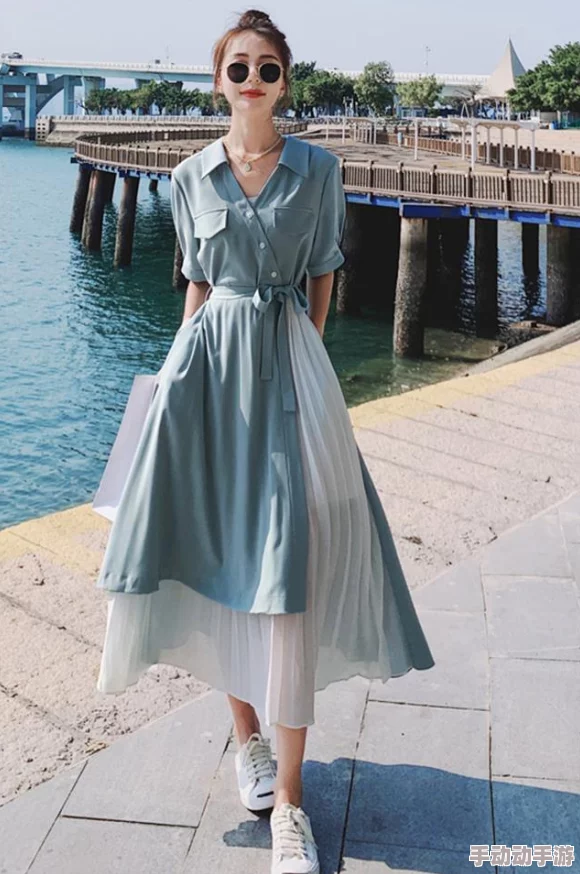 777777农村一级毛片：最新动态显示该影片在网络平台上的观看量持续攀升，受到观众热烈讨论与关注