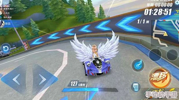 QQ飞车手游大神赛道跑法深度技巧解析：揭秘高手策略，原来心态调整才是致胜关键