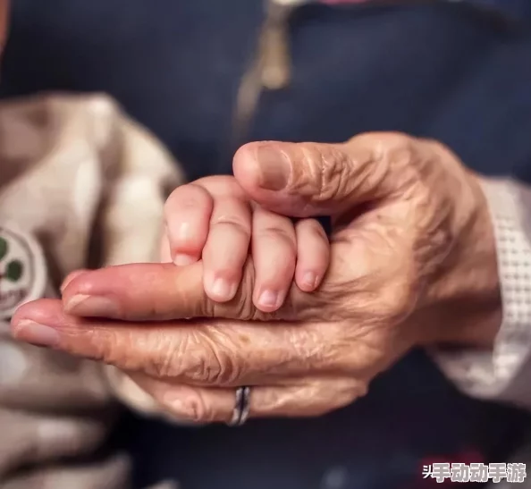 扒开美女屁股:最新动态揭示社交媒体上流行的奇特现象,引发网友热议与讨论,关注度持续攀升 扒开美女屁股:最新动态揭示社交媒体上流行的奇特现象,引发网友热议与讨论,关注度持续攀升