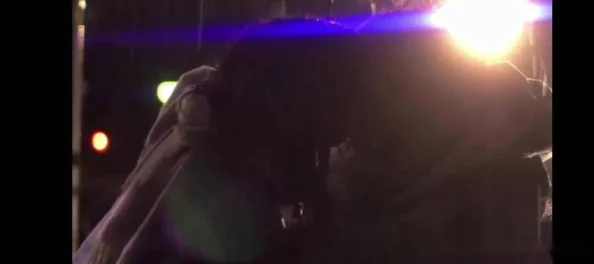 三级美女图片打洞：最新动态显示该话题在社交媒体上引发热议，众多网友分享相关内容并展开讨论