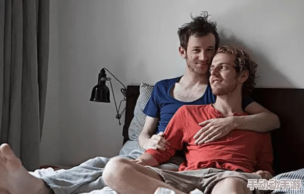 我男同同性做受全过程:分享真实经历与感受,探讨情感与身体的交融,展现爱的多样性与美好 我男同同性做受全过程:分享真实经历与感受,探讨情感与身体的交融,展现爱的多样性与美好