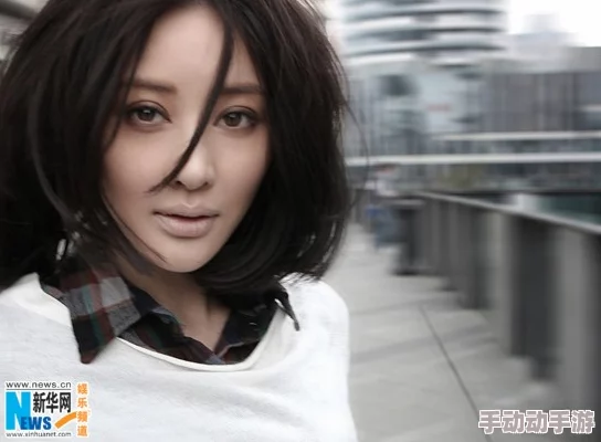 双飞两个老熟女真是败火，令人惊叹的激情瞬间让人目瞪口呆，难以置信的体验引发热议！