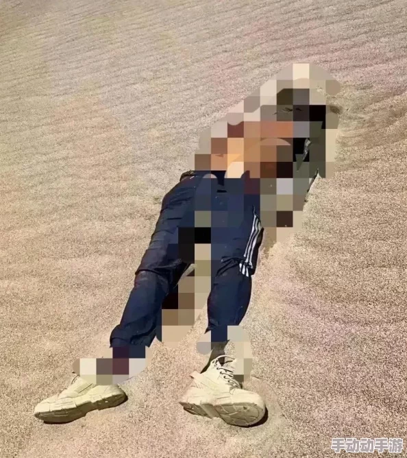 我在车里被三个男人玩，近日社交媒体上引发热议，网友们纷纷讨论事件的真相与背后的故事