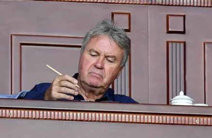 实况足球手游长传冲吊战术下球员选择指南：谁是最佳的长传冲吊球员？