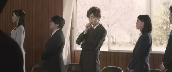 当师生关系超越界限：一位女老师与她的学生之间不可告人的秘密与禁忌之恋