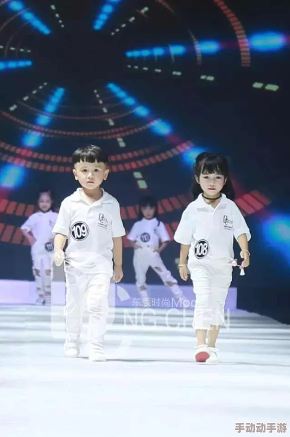 langyou夜战小模特:全新系列发布,展现独特魅力与时尚风格,引领潮流新趋势! langyou夜战小模特:全新系列发布,展现独特魅力与时尚风格,引领潮流新趋势!