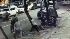 偷窥大众女澡堂：警方已介入调查，受害者呼吁加强公共场所安全措施以保护隐私权利