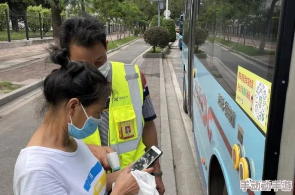 公交车短文100篇最简单回复：让你轻松掌握公交出行技巧，提升乘车体验，快来看看这些实用小贴士！