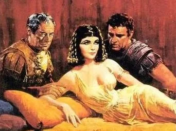 探索埃及艳后：历史与传说交织的魅力之旅，揭秘她的传奇人生