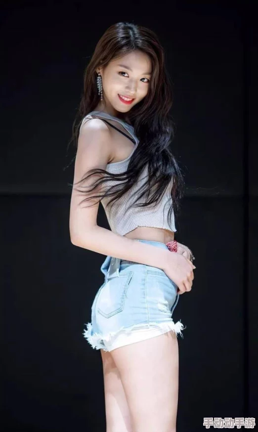 丰满白嫩尤物，网友纷纷表示这种审美观念过于单一，希望能多元化欣赏不同类型的美