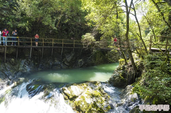 老王与皇后二三事游戏攻略：解锁第13关大山通行秘籍