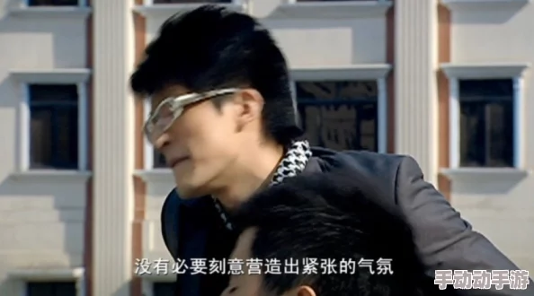 当着在丈夫面被耍了bd，网友热议：这段感情还能继续吗？引发众多讨论与反思