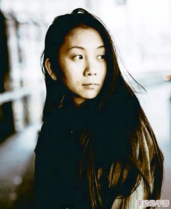 在欲望与禁忌之间:艳妇荡岳的情感纠葛与命运交错之旅 在欲望与禁忌之间:艳妇荡岳的情感纠葛与命运交错之旅