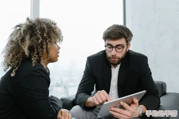 一男一女干事应用在现代职场中的影响与实践研究：性别协作对团队绩效的作用分析