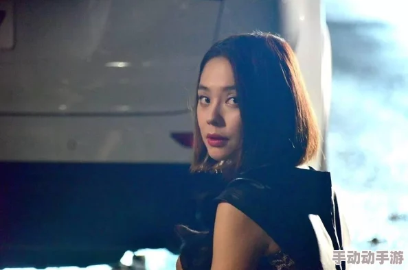 A级国产乱理伦片野外拍摄新进展，演员阵容强大，剧情引人入胜，预计将于明年上映