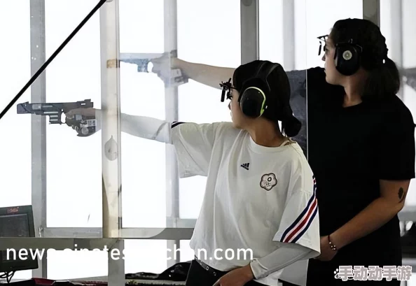 亚洲一区正在播放铃原爱蜜莉,网友纷纷表示期待,希望能看到更多精彩的剧情和角色发展 亚洲一区正在播放铃原爱蜜莉,网友纷纷表示期待,希望能看到更多精彩的剧情和角色发展