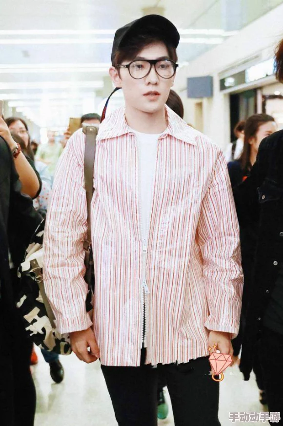 XXXXX69HD迪丽热巴最新动态：新剧拍摄进展与时尚活动亮相引发粉丝热议，期待更多精彩表现！