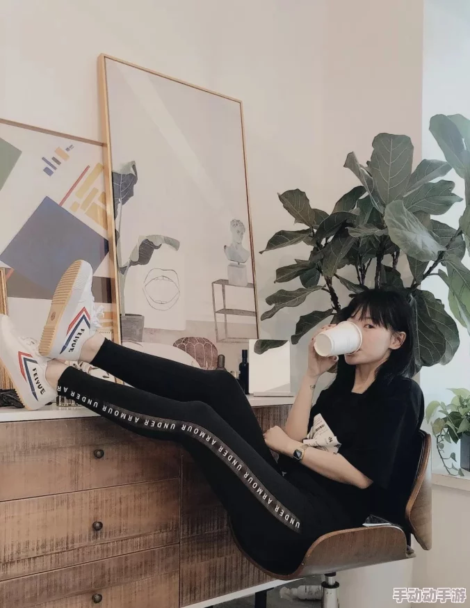 不许穿内裤，给我更多自由空间来享受激情时刻的秘密