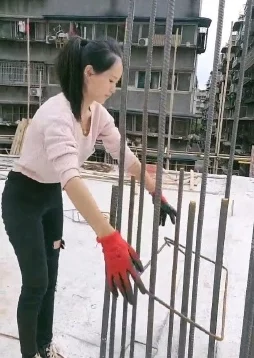 孙尚香正能量做钢筋(2024)，这真是一个充满力量和勇气的故事，值得大家学习！