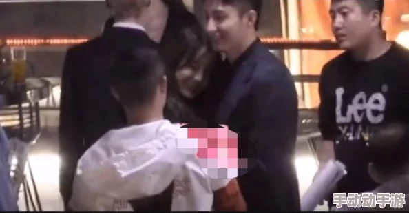 男男高h网友认为这种题材在一定程度上反映了社会对性别和爱情的多元化认知，但也有人担心其可能带来的负面影响