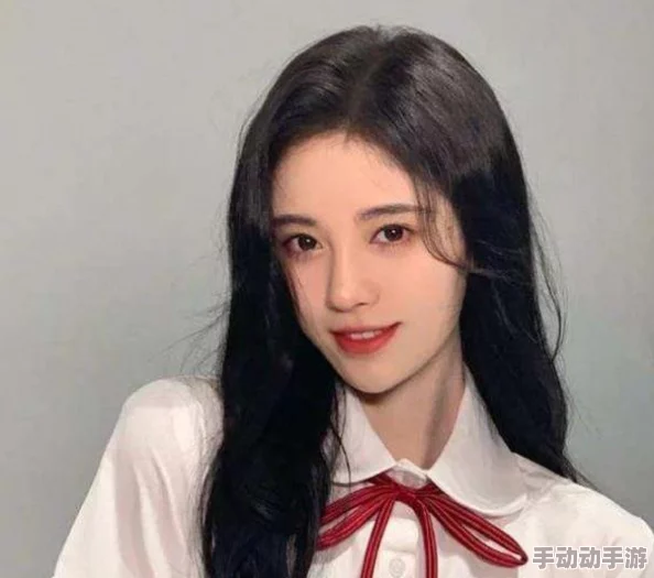 麻豆苏语棠美艳房东，真是个魅力四射的角色，让人忍不住想多了解她