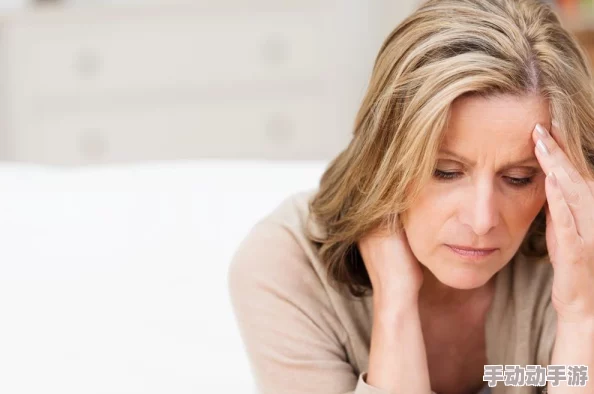 免费a级毛片网友认为这种内容虽然吸引眼球但可能影响青少年的价值观和心理健康,呼吁加强监管与引导 免费a级毛片网友认为这种内容虽然吸引眼球但可能影响青少年的价值观和心理健康,呼吁加强监管与引导