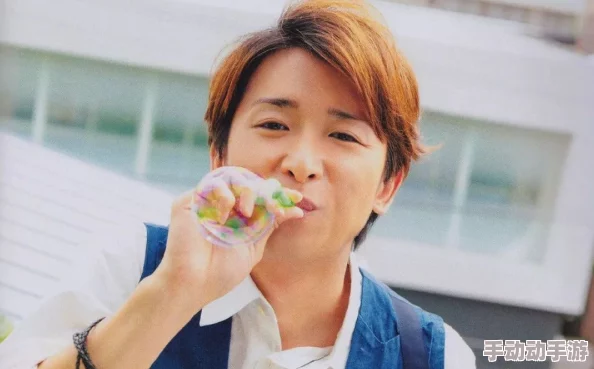 日本污视频在线观看网友认为该视频内容过于露骨影响青少年心理健康同时也有人表示其艺术价值值得探讨 日本污视频在线观看网友认为该视频内容过于露骨影响青少年心理健康同时也有人表示其艺术价值值得探讨