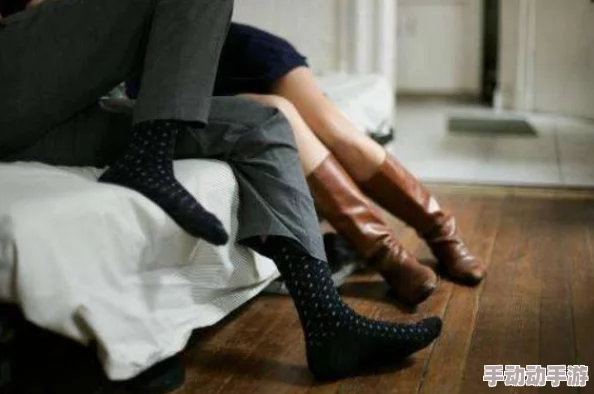 女人脱了内裤让男人猛戳口述网友认为这种行为过于露骨,缺乏尊重和隐私,应该更加注重双方的感受与沟通 女人脱了内裤让男人猛戳口述网友认为这种行为过于露骨,缺乏尊重和隐私,应该更加注重双方的感受与沟通