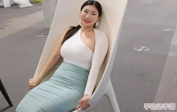 性丰满白嫩白嫩的hd，真是让人眼前一亮，画面感十足，值得一看！