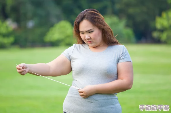 性细节描述大尺度描写，内容太露骨了，让人感到不适，希望能更注意分寸