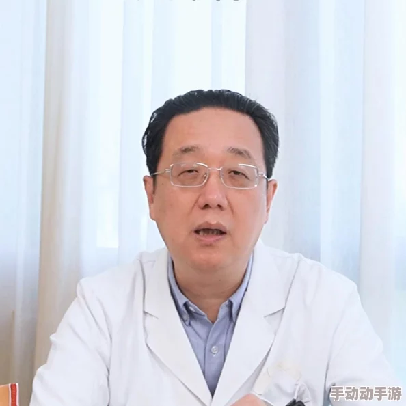 男性尿道口流脓内裤上黄黄的，这种情况可能是感染，建议及时就医检查