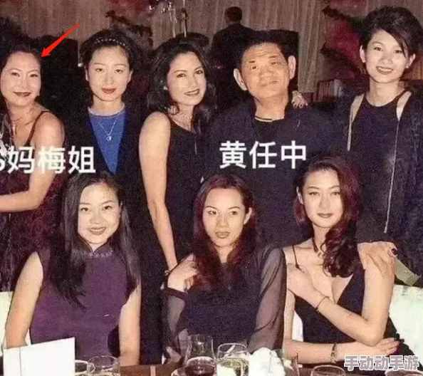 撕开衣服后宫手游网友认为游戏画面精美但剧情设定略显老套，期待更多创新玩法和角色发展