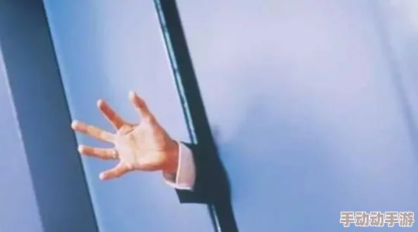 女人把扒开给男人爽漫画：最新动态揭示了该作品在社交媒体上的热议，引发众多网友的讨论与分享