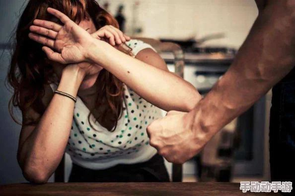 当权者的阴影：她如何在被丈夫上司连续侵犯后重拾自我与勇气的故事